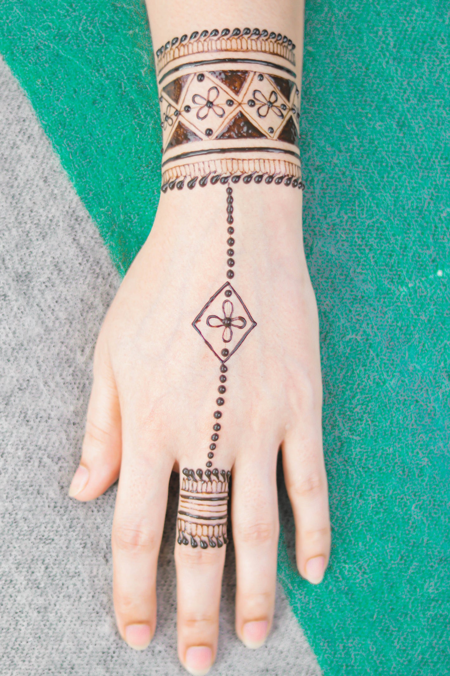 Mehndi Henna Kit